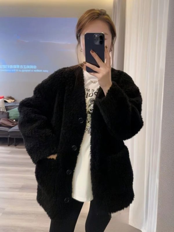 Loose And Warm Lamb Wool Top Coat For Women - Image 6