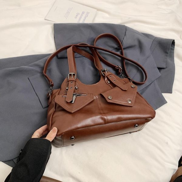 Autumn And Winter Retro Large Capacity Leisure Commute Shoulder Messenger Bag - Image 9