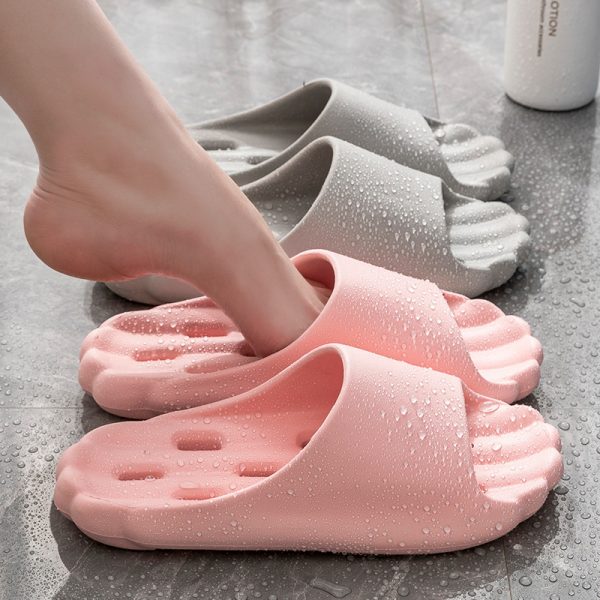 Men's Bathroom Hollow-out Quick-drying Eva Slippers - Image 4