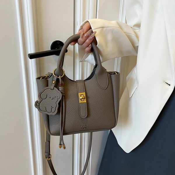 Fashion Portable Messenger Bag Leisure Bucket Bag - Image 4