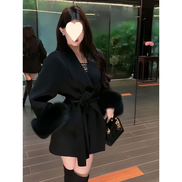 Lace-up Furry Sleeves Thin Hepburn Style Woolen Coat - Image 4