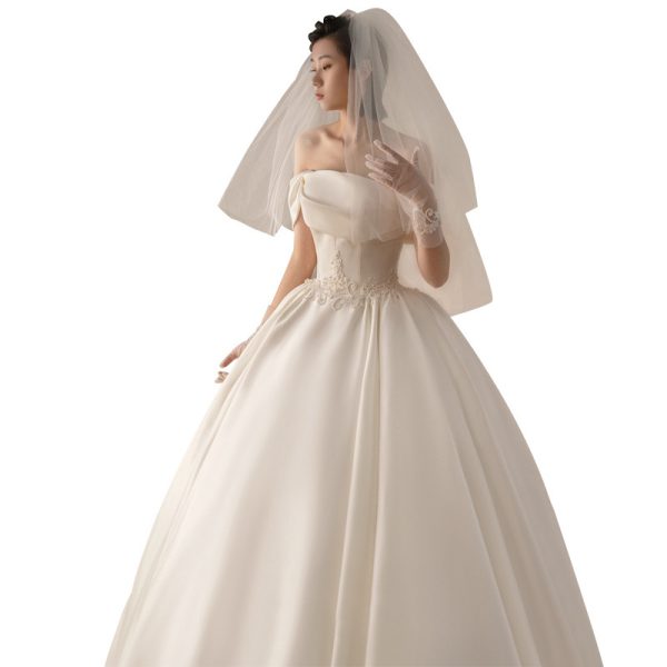 Women's Satin Off-shoulder Retro Fashion Trailing Wedding Dress - Image 5