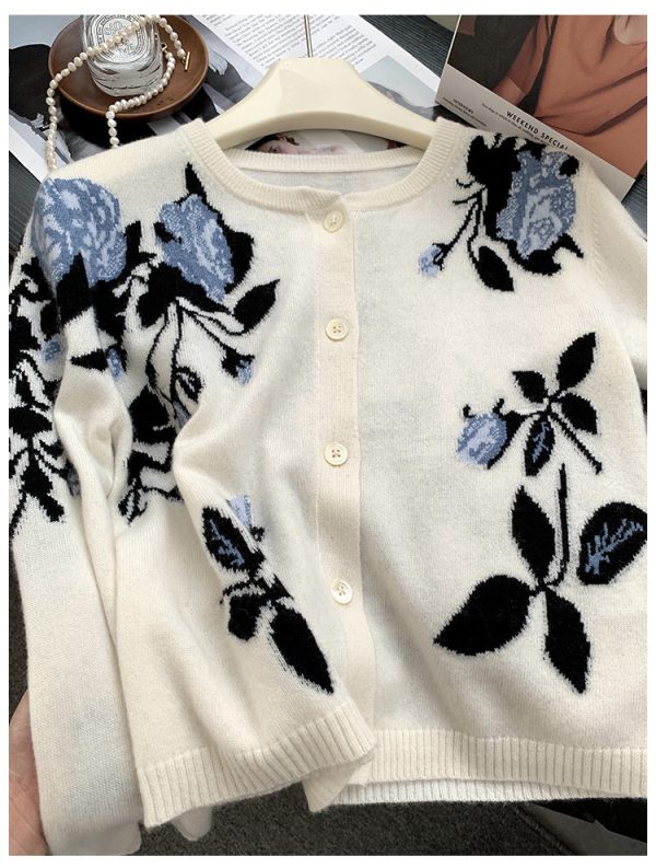 Women's Simple Casual Printed Sweater - Image 7