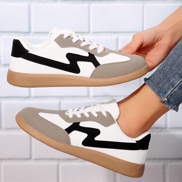 Fashionable Flat Casual Lace-up Student Sports Women's Board Shoes - Image 2