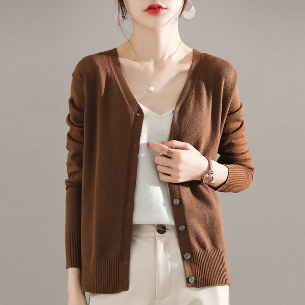 Ladies New V-neck Long Sleeve Loose Cardigan - Image 10