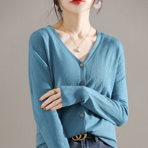 Ladies New V-neck Long Sleeve Loose Cardigan - Image 9