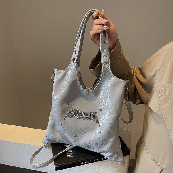 Large Capacity Commuter Crossbody New Trendy Fashion Shoulder Bag - Image 3