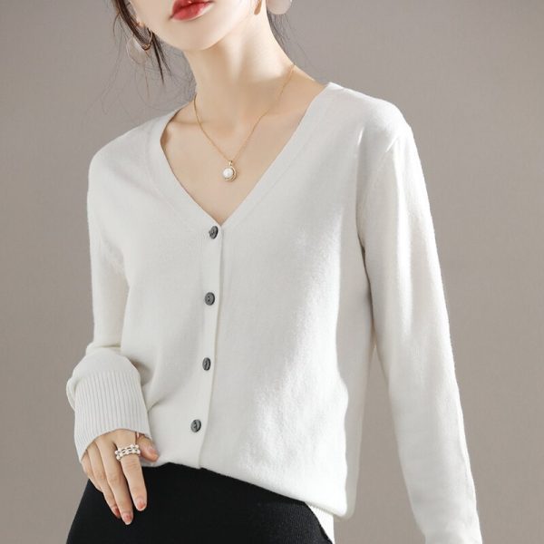 Ladies New V-neck Long Sleeve Loose Cardigan - Image 2