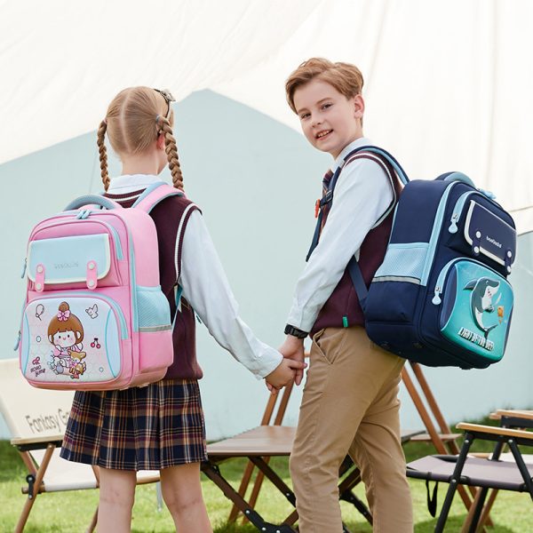 Children's Schoolbag Large Capacity Cartoon Lightweight Backpack - Image 3