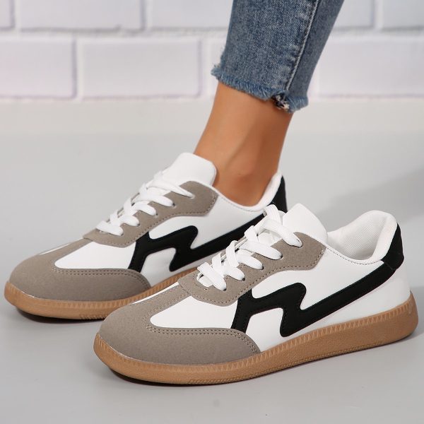 Fashionable Flat Casual Lace-up Student Sports Women's Board Shoes - Image 4