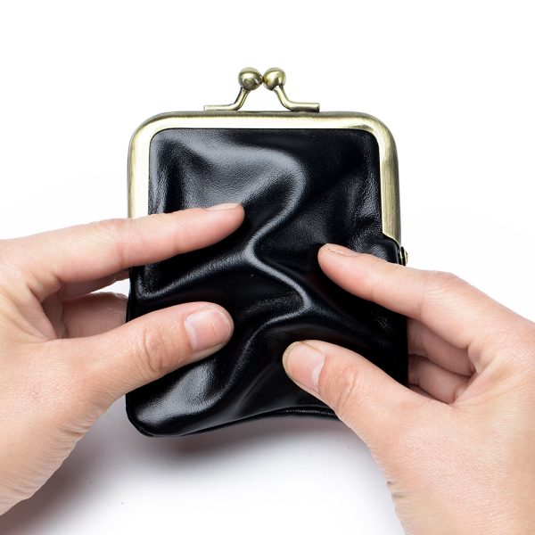 First Layer Oil Wax Cowhide Retro Compact Clip Coin Purse - Image 4