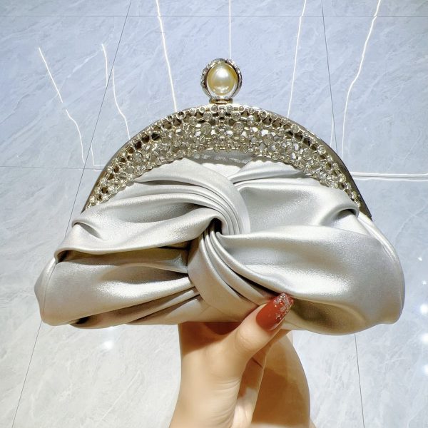 Diamond-embedded High-grade Socialite Clutch Mini - Image 9