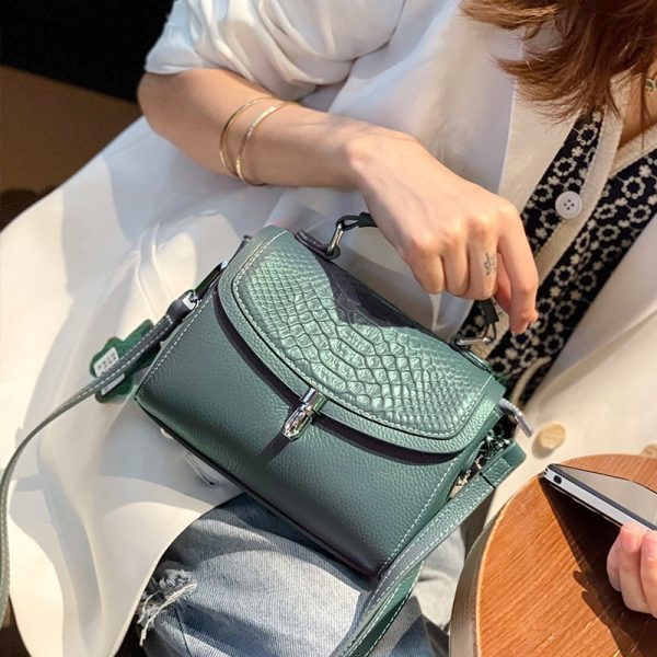 New Women's Simple Elegant Shoulder Messenger Bag - Image 7