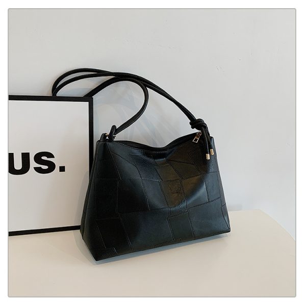 Portable One Shoulder Retro Large Capacity Fashion Solid Color Casual Tote Bag - Image 6