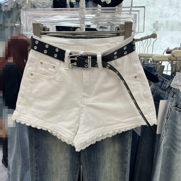 Lace Edge Stitching Sweet Chic Denim Shorts - Image 3