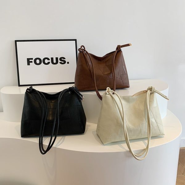 Portable One Shoulder Retro Large Capacity Fashion Solid Color Casual Tote Bag - Image 2