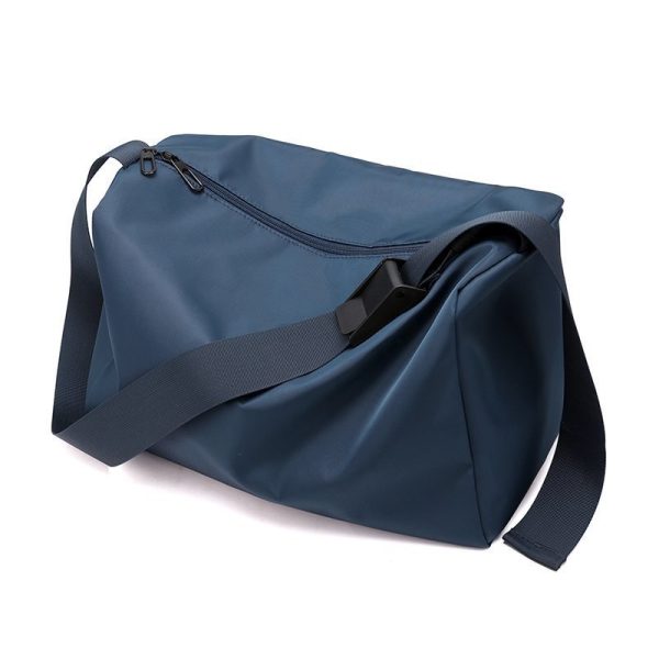 Men's Shoulder Bag Simple And Lightweight Water Repellent Sports Leisure Bag - Image 7